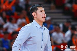 北控赛季总结：纸面实力强&化学反应一般 张庆鹏执教能力被质疑？