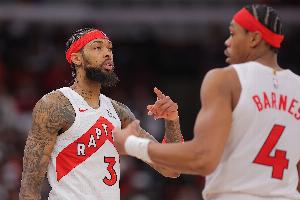 巴恩斯：我们不惜一切代价只想赢球 你只能拼命去防骑士的球星